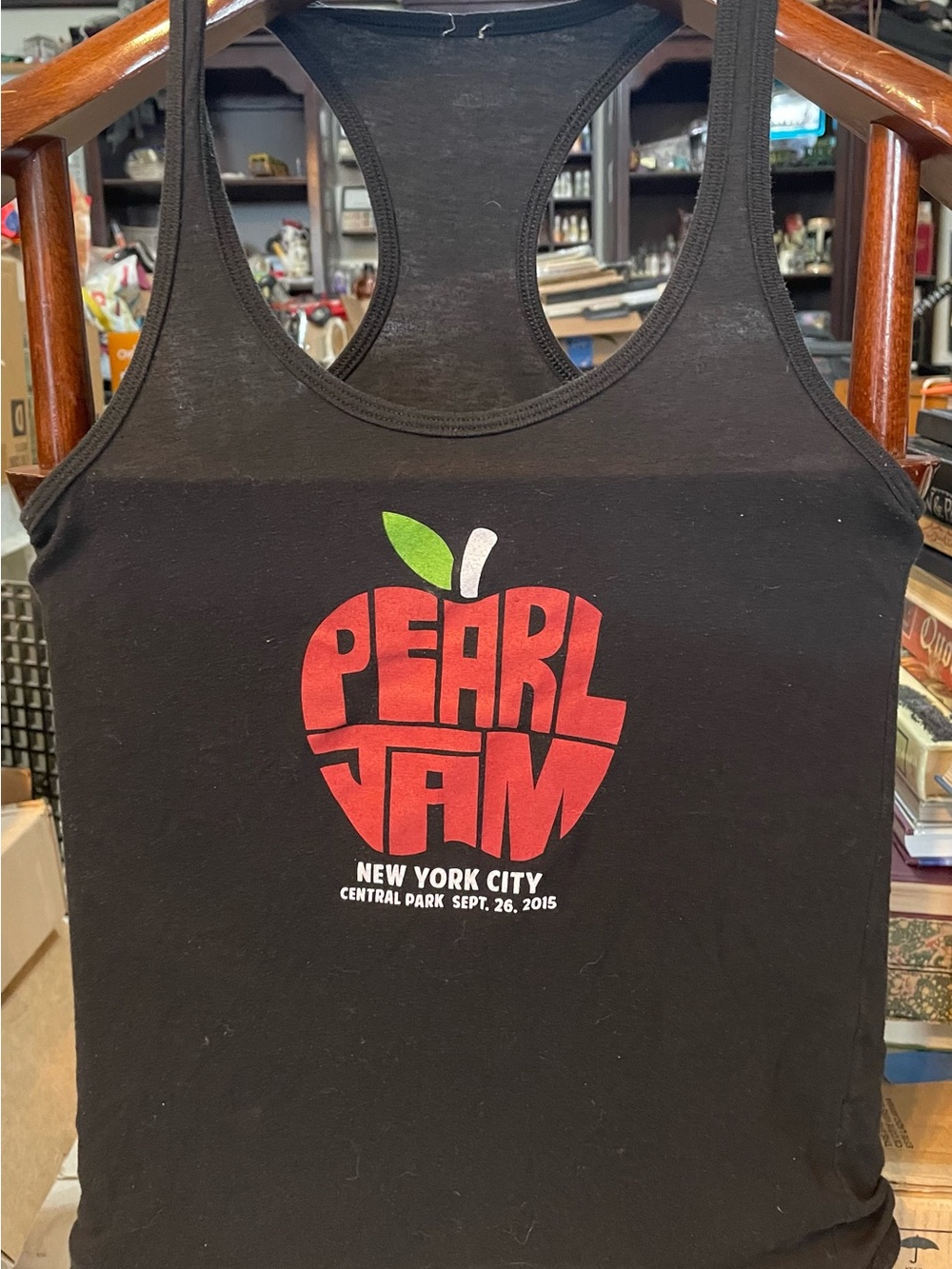 Pearl Jam NYC Central Park Concert Sept. 26 2015 Red Apple Graphic Black Tank